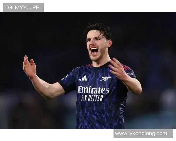 足球明星赖斯的发型风格解析与时尚影响力探讨 足球明星赖斯的发型风格解析与时尚影响力探讨